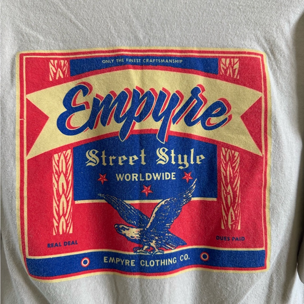 Empyre Men's Large Cream T-Shirt with amazing graphic on back, great condition